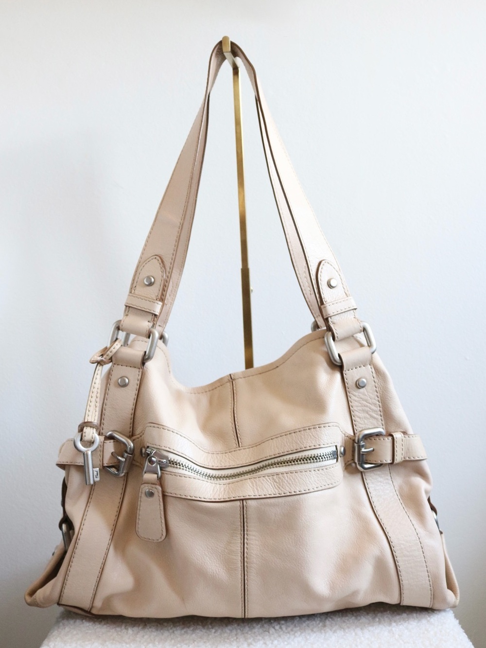 Vintage Y2K Fossil Slouchy Genuine Leather Shoulder Bag Tan Silver Hardware
